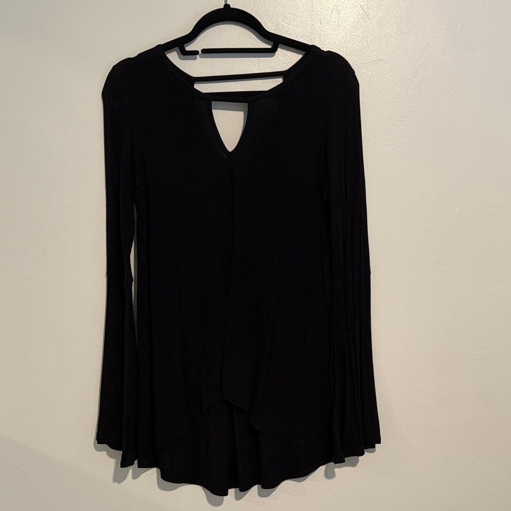 Dee Elle Black Tunic Top